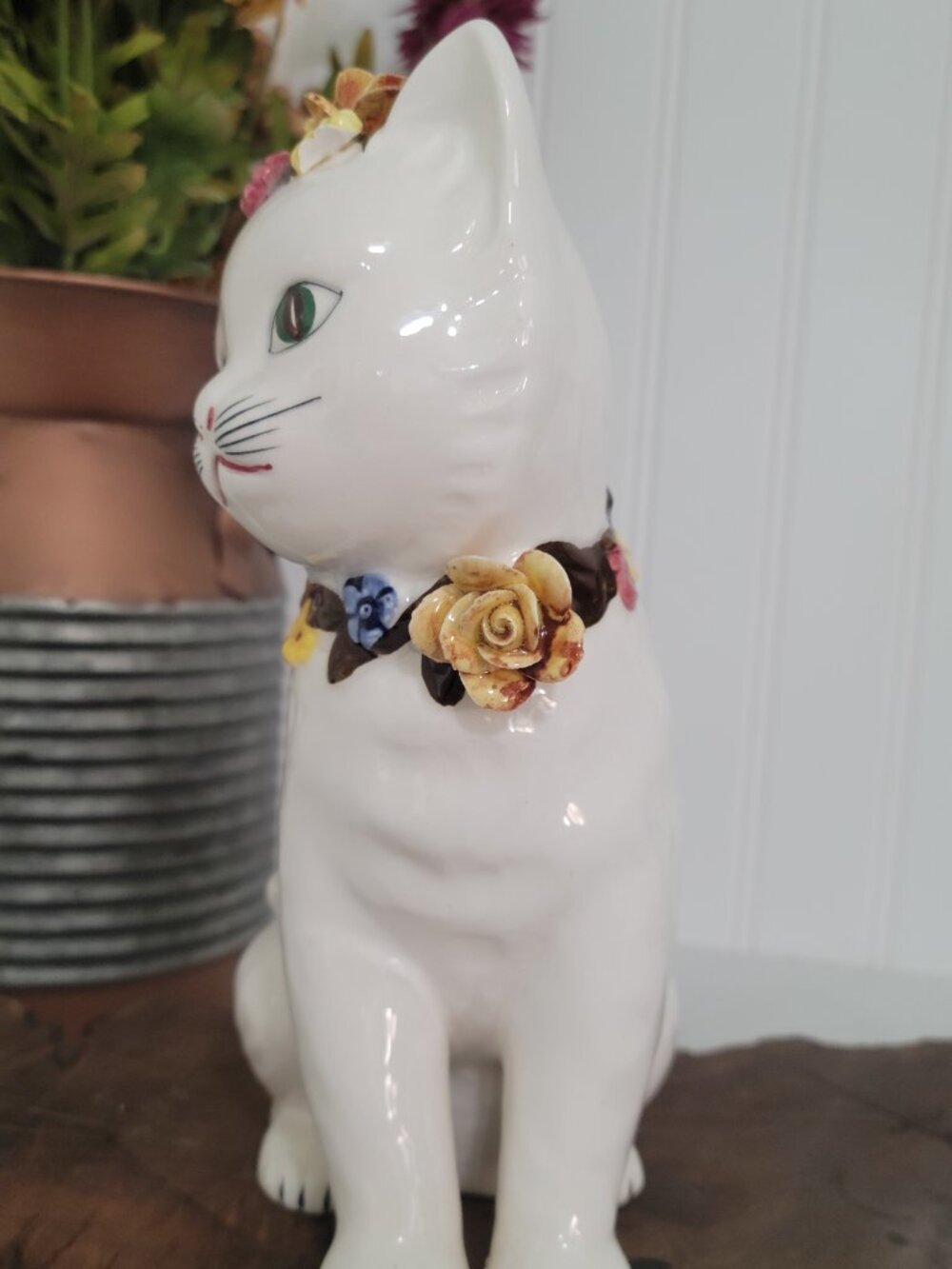 Vtg Retro Kitschy MCM Cottagecore White Ceramic Cat Kitten 3D Floral Planter - Picture 3 of 12